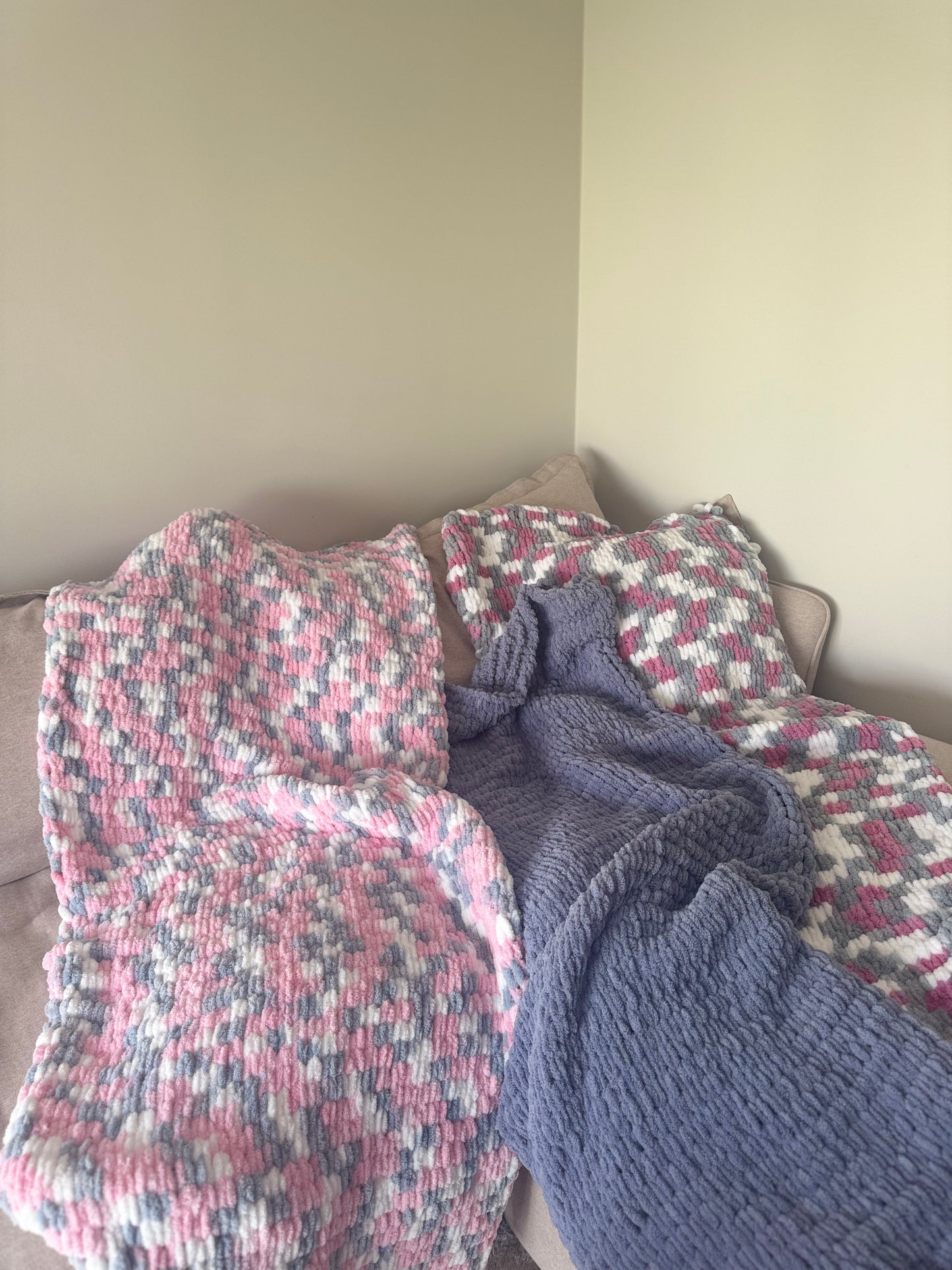 Baby pink/Grey/White Blanket