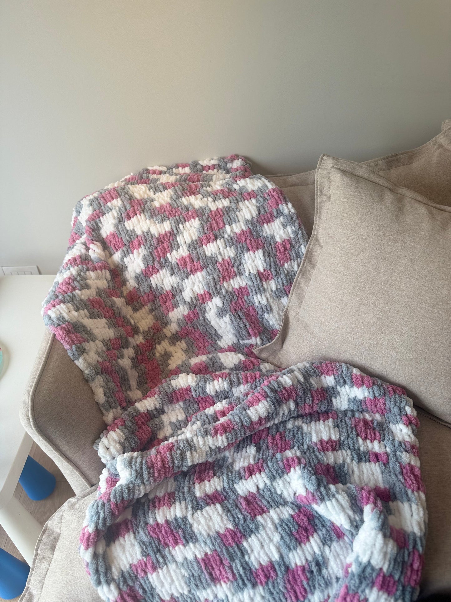 Pink/Grey/White Blanket